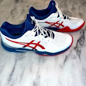 ASICS Speed FF court shoes in white, blue, red. Men’s size 11